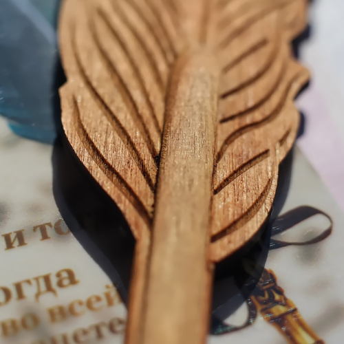 Подарочный канцелярский набор "С. А. Есенин": закладка, деревянная ручка-перо - Москва фото 11 Подарочный канцелярский набор "С. А. Есенин": закладка, деревянная ручка-перо - Наборы Москва фото 11